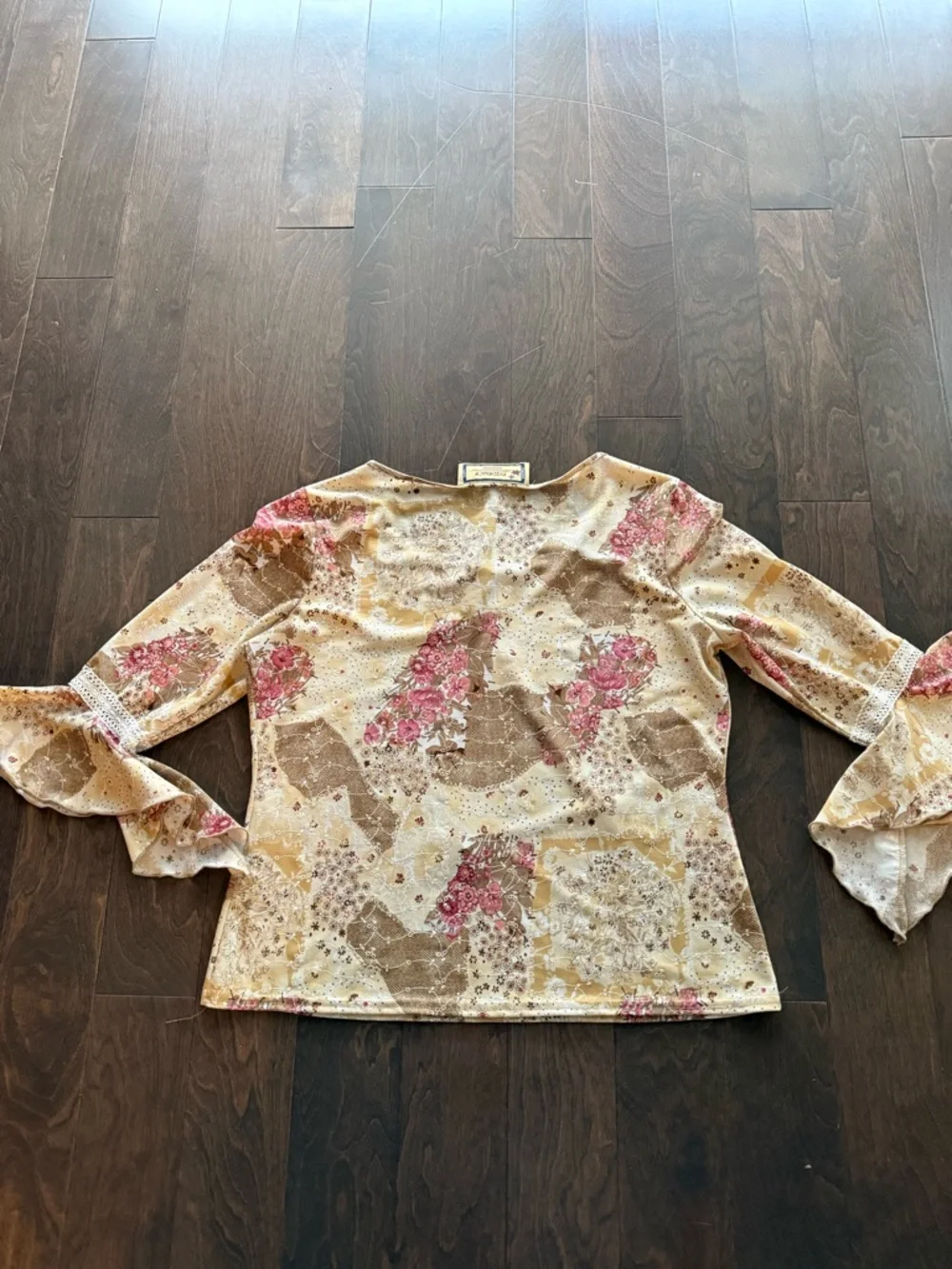 Women’s Floral Bell-Sleeve Top in Cream and Pink - Picture 5 of 5